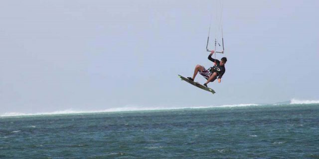 Kitesurfing le morne mauritius (2)